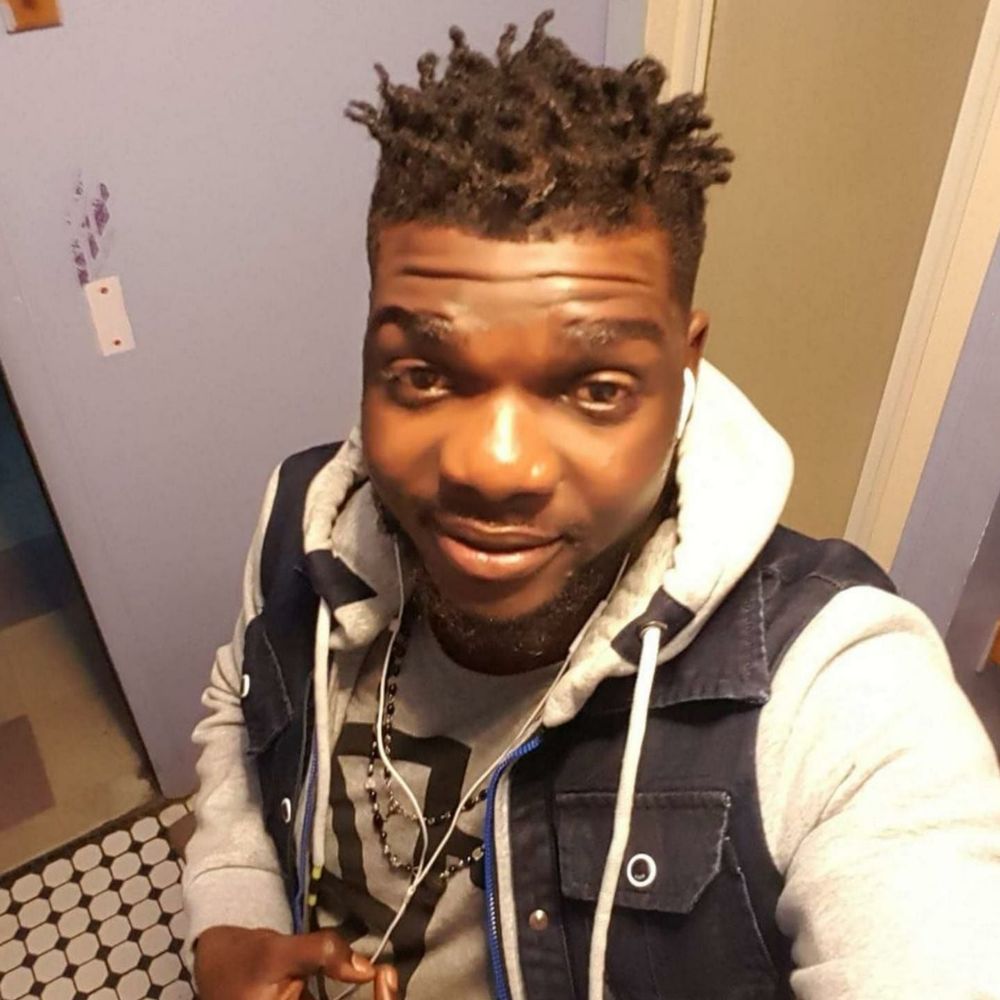 Meet your Posher, Dominique